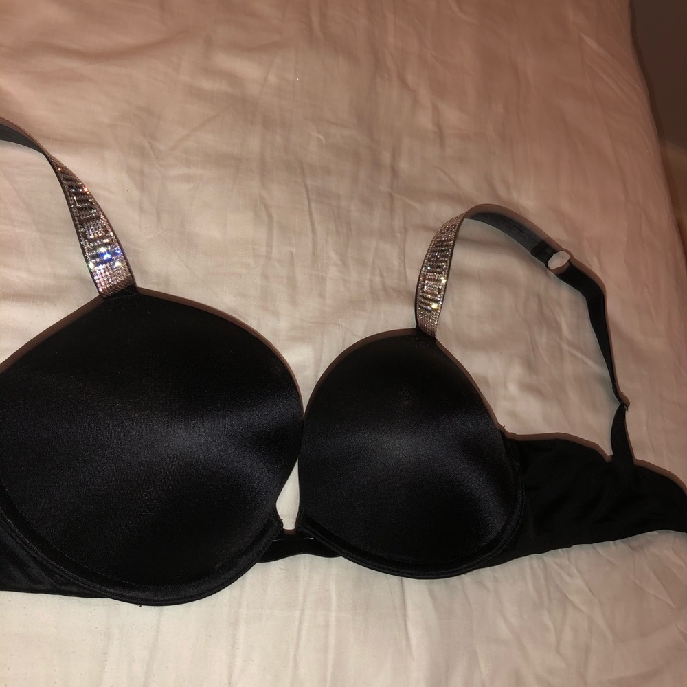 New Victoria’s Secret bra